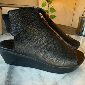 ARCHE Ankle high wedge platform black leather shoes 37